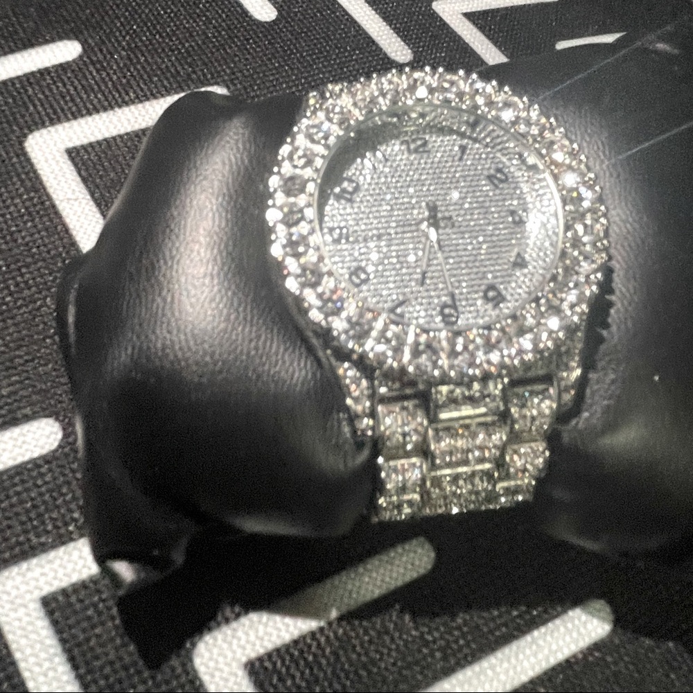 Glamour watch for women